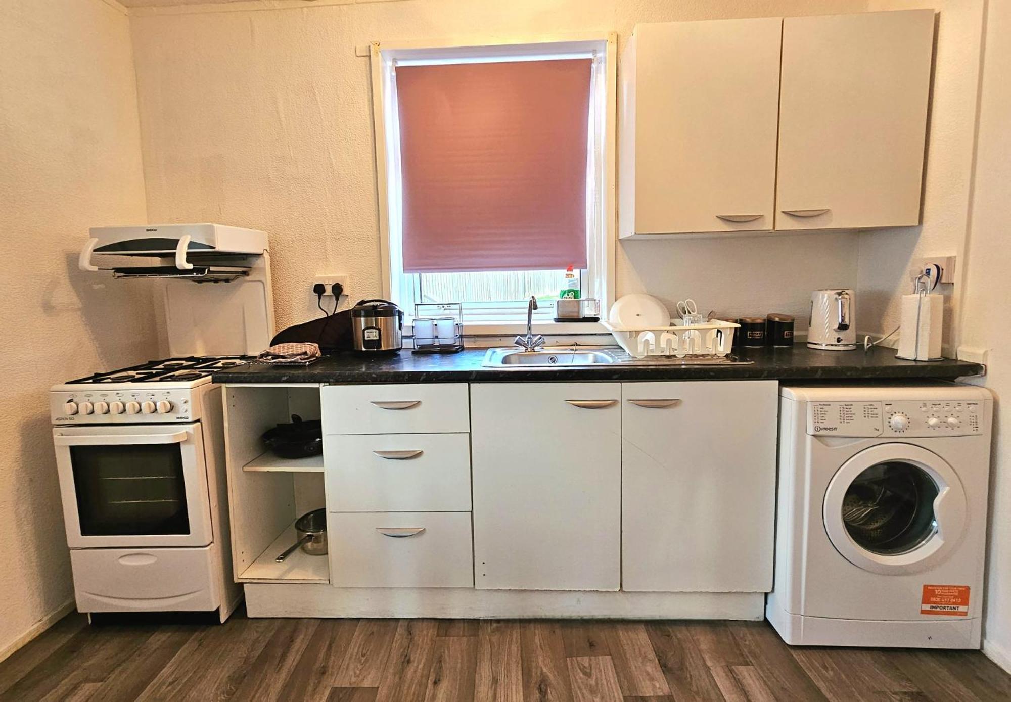 Cozyhome-3Br-5Guest#Netflix#Parking#Garden Nottingham Exteriér fotografie