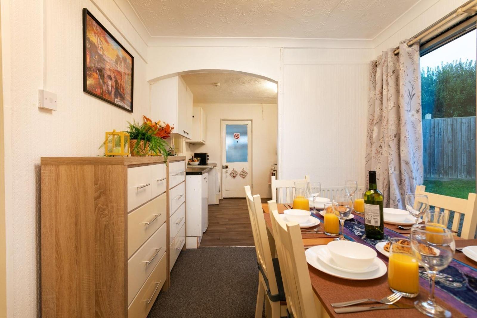 Cozyhome-3Br-5Guest#Netflix#Parking#Garden Nottingham Exteriér fotografie